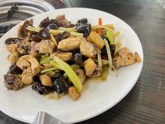 姜葱炒鸡-食的禄山庄