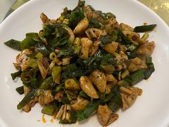 -茅屋大酒店