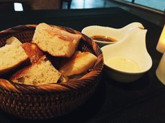 餐前面包-Efes Turkish & Mediterranean Cuisine 艾菲斯餐厅(陆家嘴店)