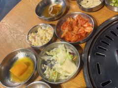 小菜-缸桶屋韩国料理·全程帮烤(泰禾店)