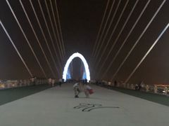 -南京眼步行桥