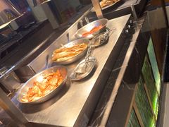 -广州万富希尔顿酒店·感趣自助餐厅·金秋蟹宴生蚝海鲜刺身
