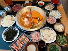 -王婆乔鲜鱼自助火锅(蜀汉路店)