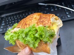 -星巴克臻选(上海长风大悦城店)