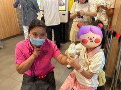 -麦当劳(上海虹桥站30B检票口楼上)