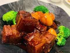 红烧肉-刘胖子家常菜·蹄花焖藕(中南店)