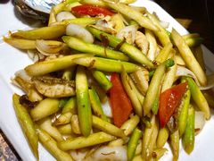 -黄泥岗·地道湖北菜(奥特莱斯店)