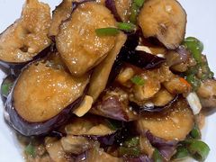 青椒煎青皮茄子-东方红·湖南菜(金屿店)
