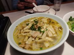 -春天里餐厅(西田城店)