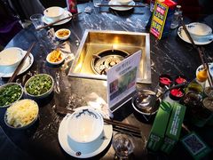 -二荆条·蜀鲜汇城市森林火锅