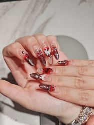 -丽心自助美甲美睫