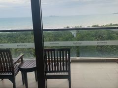 -三亚湾海居铂尔曼度假酒店