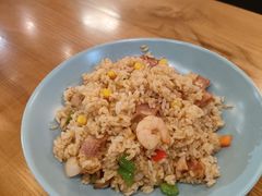 培根鲜露虾仁炒饭-红小满休闲餐厅(十全街店)