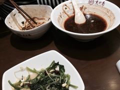 -张氏宽窄巷成都名小吃(茂业百货华强北店)