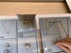-DE BEERS 戴比尔斯(上海国金中心店)