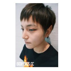 -God Hands发型设计复古会所