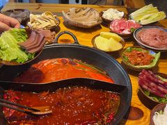 -乐闹闹重庆火鍋(民治店)