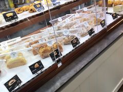 面包甜点陈列柜-牛角村(大族广场店)