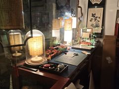 -邊城書店
