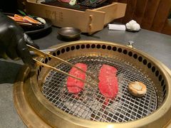 -铭牛烧肉·和牛海鲜自助(高新月牙湖店)