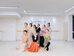 -佑宁舞蹈工作室