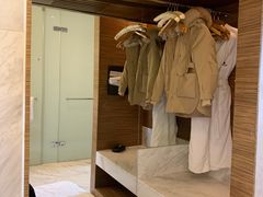 -上海滴水湖皇冠假日酒店