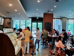 -星巴克臻选(深圳龙华红山天虹店)