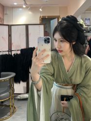 -一揽芳华汉服旗袍体验馆(拙政园店)