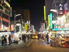 -六合夜市
