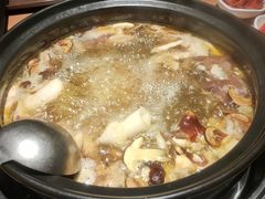 -一朵菌·野生菌探索家火锅(南亚店)