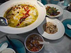-酸渡·老坛酸菜鱼·现炒下饭菜(港惠新天地店)