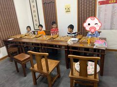 -秦汉胡同书法国画古筝围棋书院(漕宝日月光分馆)