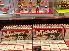 -泡泡玛特POPMART(蓝色港湾店)