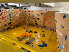 -问山MountQuest攀岩馆