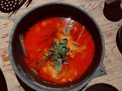 酸汤鱼-毛辣果·酸