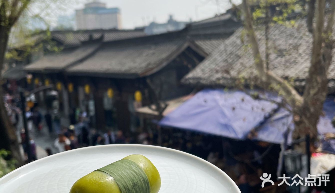 吃下一切代表春天的食物，证明成都的春来过