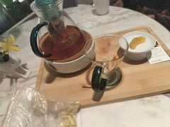 -théATRE 茶聚场(王府中環店)