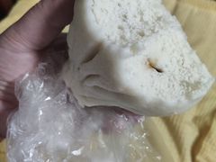 -白玉兰食品甜凤店(合生汇店)