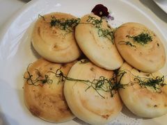 香麻葱油饼-万龙洲海鲜(大兴绿地缤纷城店)