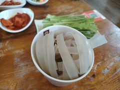 -喇喇排骨火锅·传统韩式脊骨汤(望京西园总店)