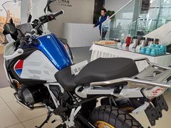 -北京华德宝宝马4S店(朝阳店)