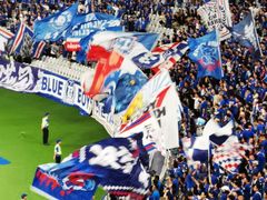 -上海体育场
