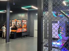 -极限PLAY运动娱乐新世界·团建派对表演休闲馆·室内高空游乐园