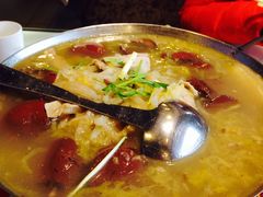 -吴记酱骨炖菜馆(康安路店)