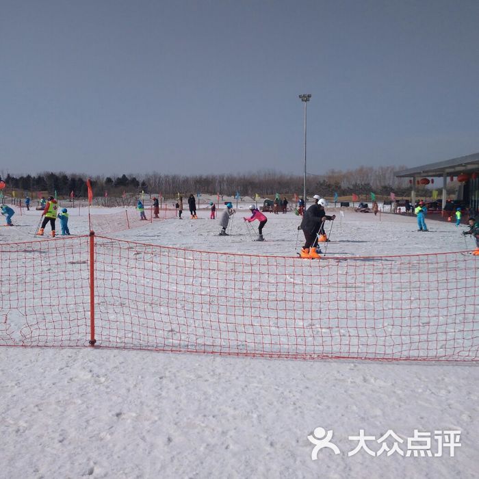 龙熙滑雪场