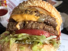 -The Habit Burger Grill 哈比特汉堡(爱琴海店)