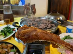 特色吊烧排骨-洞密园美食城(富华路店)