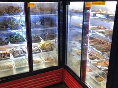 面包甜点陈列柜-乐山串串香老火锅(鼓楼店)
