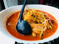 辣海鲜面-桃园中华料理炸酱面(燕儿岛路店)