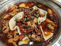 -晓彭肥肠鸡·泡椒鸡火锅(水木天地店)